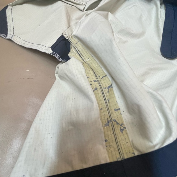 Henri Lloyd Beneteau Navy B First Sailing Shorts, Small - Picture 9 of 10